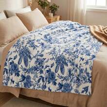 Spring & Summer Flannel Blanket, Soft Plush Wool Blanket With Blue Floral Hand-Painted Design, Suitable For Sofa, Bed, Rest, An Ideal Gift For Family And Yourself - Multicolor - View 3
