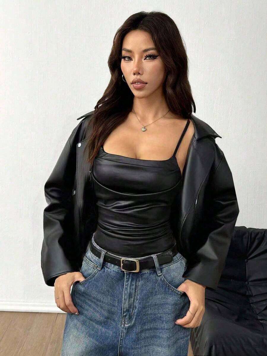 Camiseta de tirantes de espagueti de licra en color burdeos, de estirado alto y diseño minimalista y sexy - Negro - Ver 1