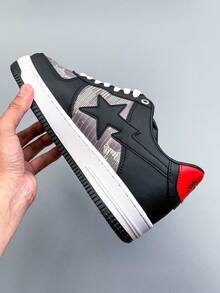 Giày thể thao A BATHING APE Bape Casual Skate Shoes, giày sneaker bóng bẩy với logo ngôi sao phối màu tương phản, kẻ caro đen đỏ, unisex. - kẻ sọc đen đỏ - Xem 10