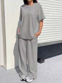 Conjunto informal de camiseta holgada y pantalones con textura mostaza para mujer - Gris - Ver 4