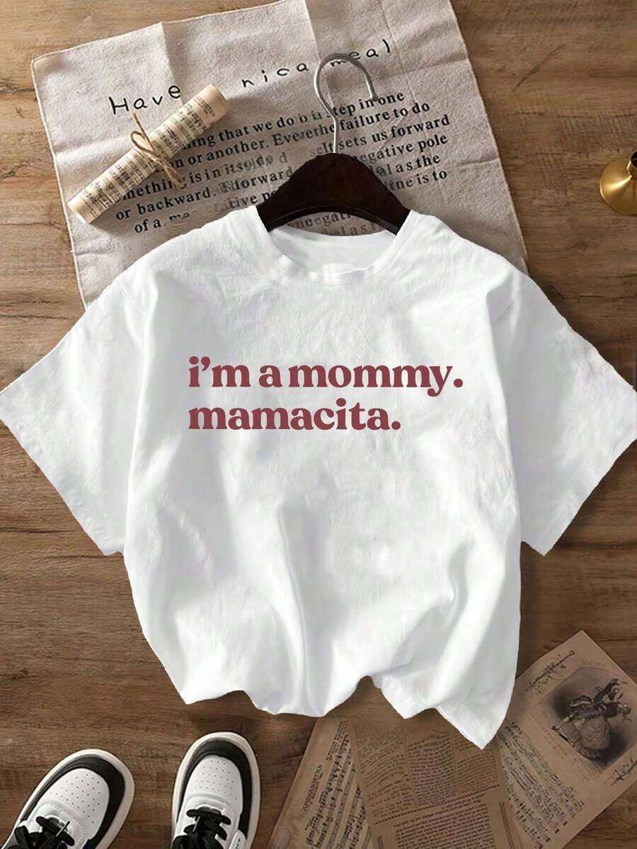 Women's Burgundy Casual T-Shirt With The Phrase "I Am Mama". Short-Sleeved T-Shirt With "Mamacita" Print, Lightweight And Modern Style For Moms, Suitable For Vacation, Summer, Spring, White Color. - 黑色 - 查看 1