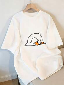 Adorable Camiseta Blanca de Manga Corta para Mujer con Estampado de Pato Dormido| Corte holgado, cuello redondo, perfecto para salidas informales y para relajarse en casa, ideal para el verano y la comodidad diaria. - Blanco - Ver 7