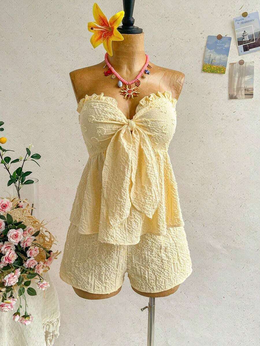 Set de 2 piezas para mujer con parte superior corta sin mangas con volantes y estampado de rayas y flores, y shorts casuales para verano, vacaciones en la playa y fiestas - Amarillo claro - Ver 1