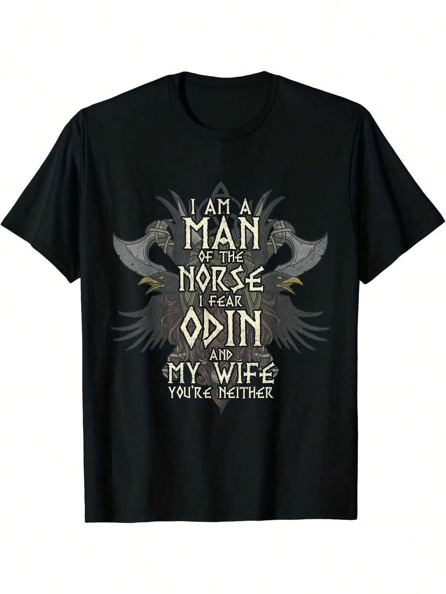 Camiseta clásica de guerrero nórdico en negro, con la frase impactante 'Soy un hombre de los nórdicos, temo a Odín y a mi esposa, tú no eres ninguno' junto con motivos de hachas vikingas cruzadas y águilas. Ideal para entusiastas de la mitología nórdica - Negro - Ver 1