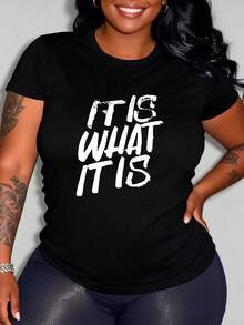 Camiseta negra de manga corta para mujer con estampado de letras "It Is What It Is" estilo casual americano |   Top casual versátil para uso diario, cuello redondo, tejido ligeramente elástico, temporada primavera/verano - Negro - Ver 6