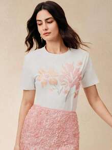 Elegante blusa de manga corta con diseño exclusivo, estampado de lentejuelas blancas, favorecedora para la figura femenina. - Negro - Ver 3