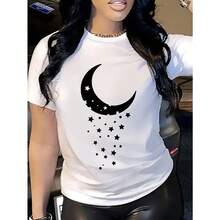 Camiseta de algodón de manga corta para mujer con estampado de luna y estrellas, top casual de verano, suave y transpirable, con cuello redondo, para ropa de calle, descanso, viajes y uso diario. - Blanco - Ver 1