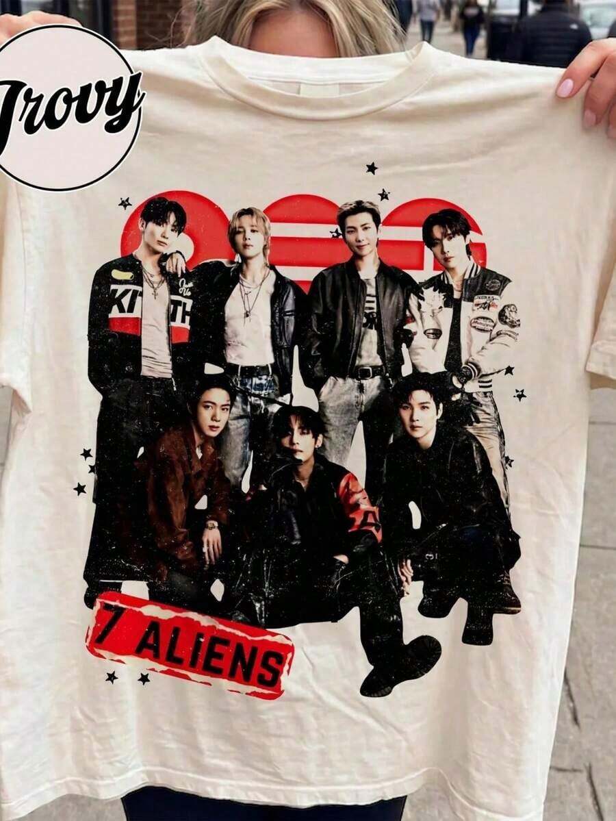 7 Extraterrestres B. Camiseta Vintage T.S New Song Arirang Tour 2026. Camiseta informal de moda con estampado creativo para mujer, de manga corta y cuello redondo, para primavera y verano T-Shirt Women Festive Celebration Shirt Party Wear Top Cuello Redondo Algodón 100% Tejido Suave Manga Corta - Blanco - Ver 1