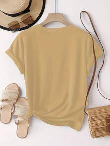 A Classic, Inspirational Religious Phrase In Spanish: "With God, All Things Are Possible." The Letter Print Is  And Stylish; This Simple, Casual, And Versatile Women's Short-Sleeved T-Shirt With A Round Neck Is Suitable For Leisure, Travel, Vacations, And Other Activities. STWB - 卡其色 - 查看 5