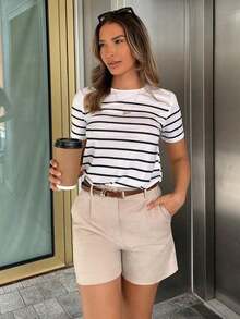 Camiseta casual versátil de rayas con gráficos para mujeres - Blanco y Negro 3 - Ver 7
