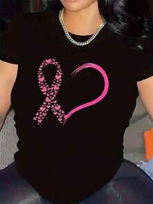 Designed For Modern, Stylish, And Comfortable Women, This Short-Sleeved T-Shirt Features A Pink Heart Bow Design. Comfortable And Durable, It's Ideal For Use In The Dining Room Or Living Room. The Soft, Elegant, And Lightweight Fabric Makes It Perfect For Everyday Wear. It Has A Round Neck, Medium Stretch Fabric, And A Print Made With Premium Soft And Breathable Material. Designed For All-Day Comfort And Versatile Everyday Wear, It's Perfect For Casual Outings. - 黑色 - 查看 3