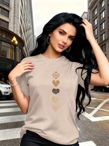 T-Shirt With An Artistic Heart Print Featuring Multiple Designs. Modern And Breathable, Suitable For Family Trips, College Activities, Casual Sports, Daily Commutes, Matching Sister Outfits-A Versatile Tee. E89T - 杏色 - 查看 3