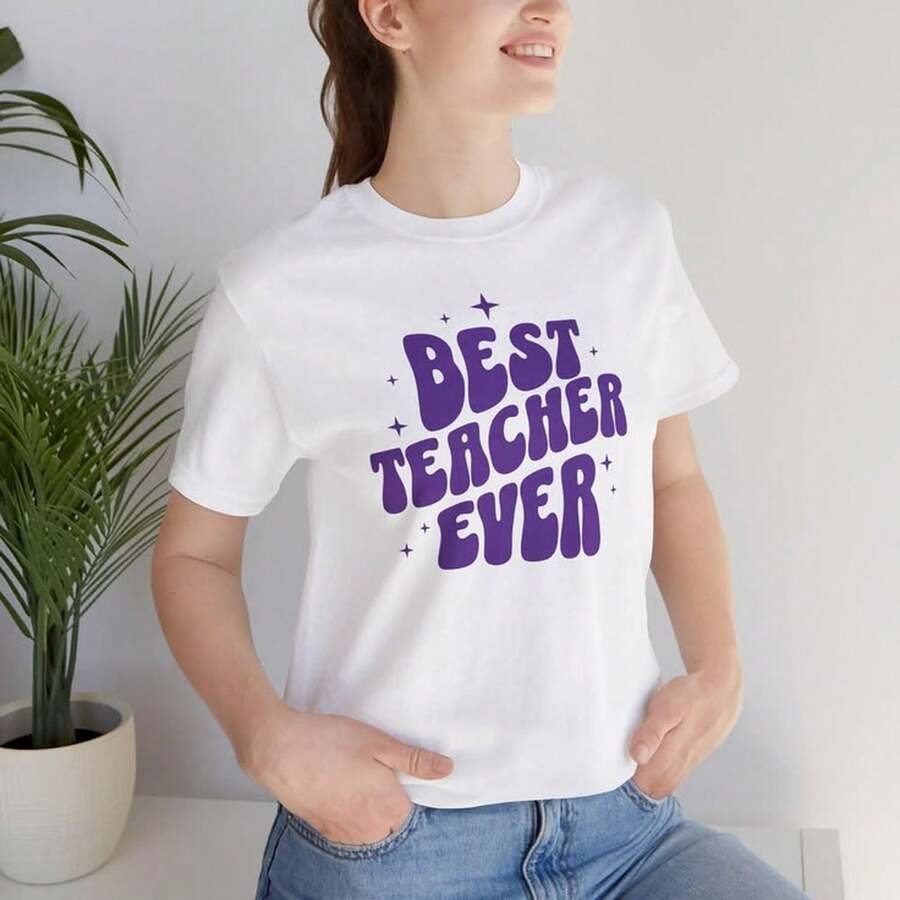 T1EE Cotton T-Shirt Thank You Teachers 220G C1AmiS1eta De AL1Godn Essential Unisex, 220g Of Unique Softness. Designed To Fit Everyone, Men And Women Alike. Durable, High-Quality Fabric, Ready For Any Cut, Delicate To The Touch But Built To Last. Lightweight Tops For Women, Autumn Outfits, Vacation Wear, New Year's Costumes For Her. - 白色 - 查看 1
