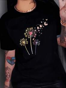 Flores de diente de león que se dispersan en el viento junto a mariposas simbolizando libertad esperanza y renovación en tonos suaves camiseta de mujer casual moderna ideal para uso diario - Negro - Ver 8