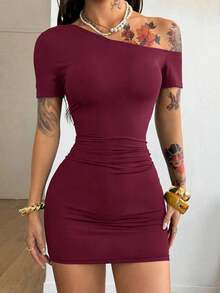 Vestido corto de manga corta asimétrico, de cuello básico, de uso diario, casual, elástico y minimalista estilo Y2K para mujer, apto para todas las estaciones - Burdeos - Ver 2