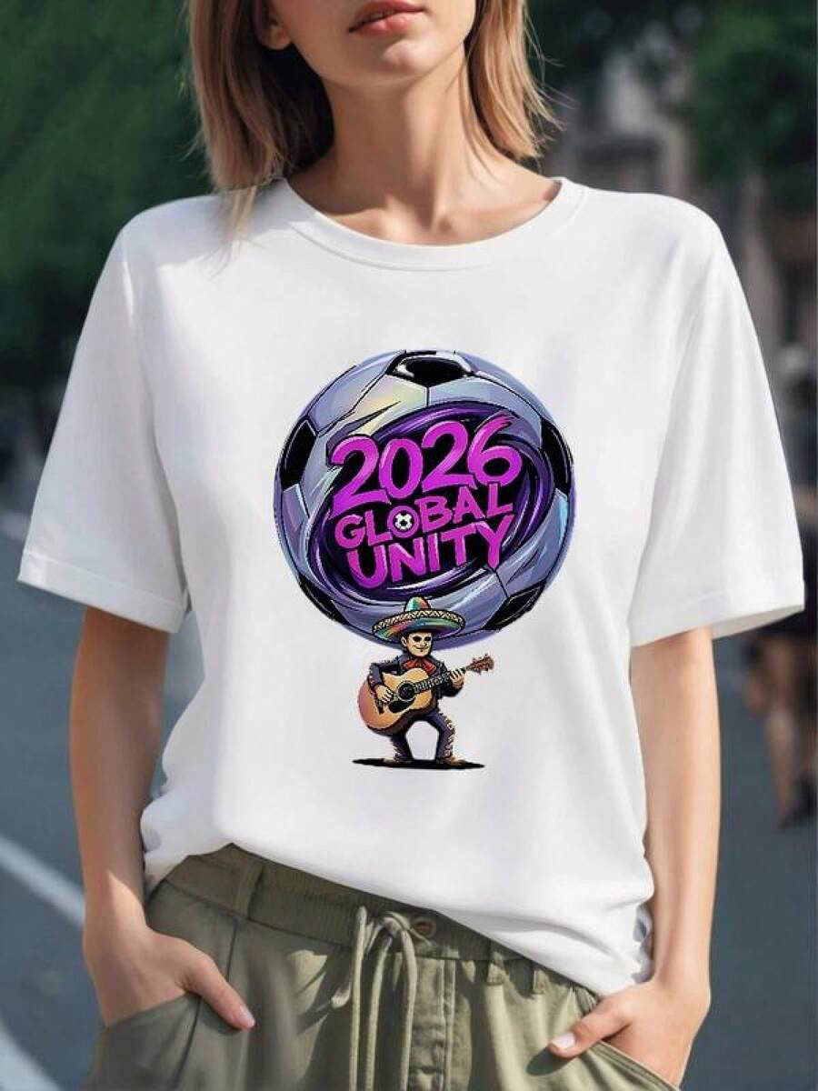 Balón con frase 2026 Global Unity que celebra la unión mundial a través del fútbol y la alegría mexicana con guitarrista y sombrero colorido camiseta para mujer 100% algodón - Negro - Ver 1