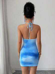 Vestido corto con cuello anudado, efecto drapeado en malla y estampado floral efecto tie-dye - Azul - Ver 2