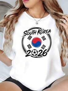 Símbolo circular inspirado en la bandera de Corea del Sur con equilibrio yin yang en rojo y azul rodeado por trigramas y balón representando pasión futbolística 2026 camiseta de mujer casual moderna cómoda para fans deportivas - Negro - Ver 1