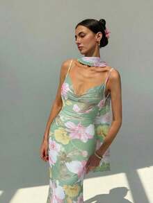 vestido con cuello drapeado sexy con espalda descubierta, estampado de malla con flores románticas y tirantes extra largos - Verde - Ver 4