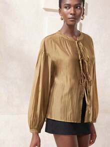 Blusa de manga larga con cuello redondo y escote en V, cintura con lazo, mangas abullonadas, camisa de seda marrón, cuello redondo con diseño de lazo, mangas largas de farol, puños elásticos, tela ligera, estilo artístico retro, adecuada para ir al trabajo, reuniones casuales, exposiciones de arte, festivales de tarde en otoño - Caqui - Ver 3