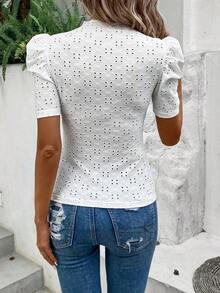 Camiseta con bordado con ojal de manga farol de cuello alto - Blanco - Ver 2