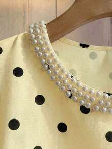 Blusa suelta de manga corta con cuello redondo, decoración de cadena de perlas y lunares en color albaricoque para mujer - Amarillo - Ver 3