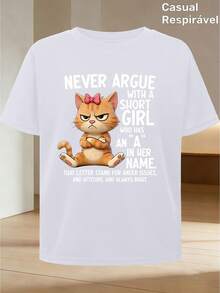 Camiseta con diseño de gato enojado de dibujos animados - Camiseta única con diseño de piel de gato, que presenta el divertido eslogan: "Nunca discutas con una chica alta cuyo nombre tiene la letra A" - un artículo de moda divertido y original diseñado para amantes de los gatos y entusiastas del humor, estilo de cuello redondo. - Blanco - Ver 1