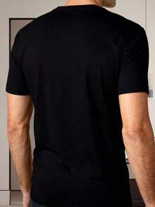 Men's Casual T-Shirt, Black Short Sleeve T-Shirt With Monkey Print In Traditional Arabic Costume For Daily Wear And Social Occasions, Summer. Classic Crew Neck Design, Lightweight, Comfortable And Sweat-Free, Fun Christmas, Holiday Gifts - 黑色 - 查看 2