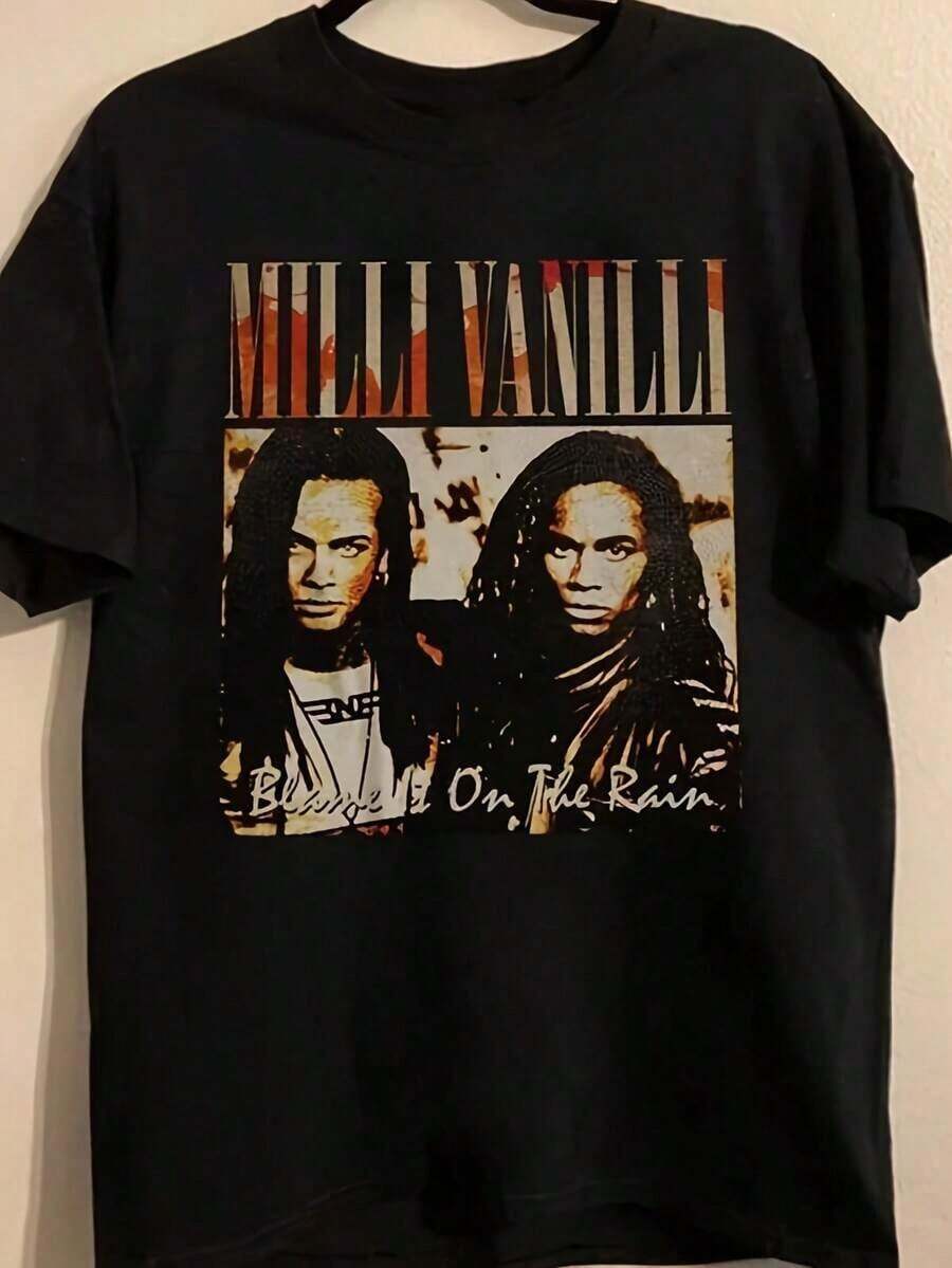 Camiseta Gráfica Retro de Milli Vanilli - Unisex Negra de Talla Grande con Arte del Álbum "You Know It's True" y Firmas Estilo Autógrafo - Regalo Nostálgico para Fanáticos de la Música de los 90 (Todas las Tallas Disponibles), Ropa Casual, Diseño Vintage, Impresión de Alta Calidad, Material Duradero, Merchandising de la Banda, Para Amantes del Anime - Negro - Ver 1