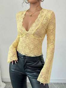 Blusa de encaje negro con cuello en V y mangas acampanadas con parche de encaje para mujer - Amarillo claro - Ver 6