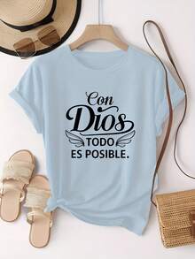 A Classic, Inspirational Religious Phrase In Spanish: "With God, All Things Are Possible." The Letter Print Is  And Stylish; This Simple, Casual, And Versatile Women's Short-Sleeved T-Shirt With A Round Neck Is Suitable For Leisure, Travel, Vacations, And Other Activities. STWB - 淺藍色 - 查看 4