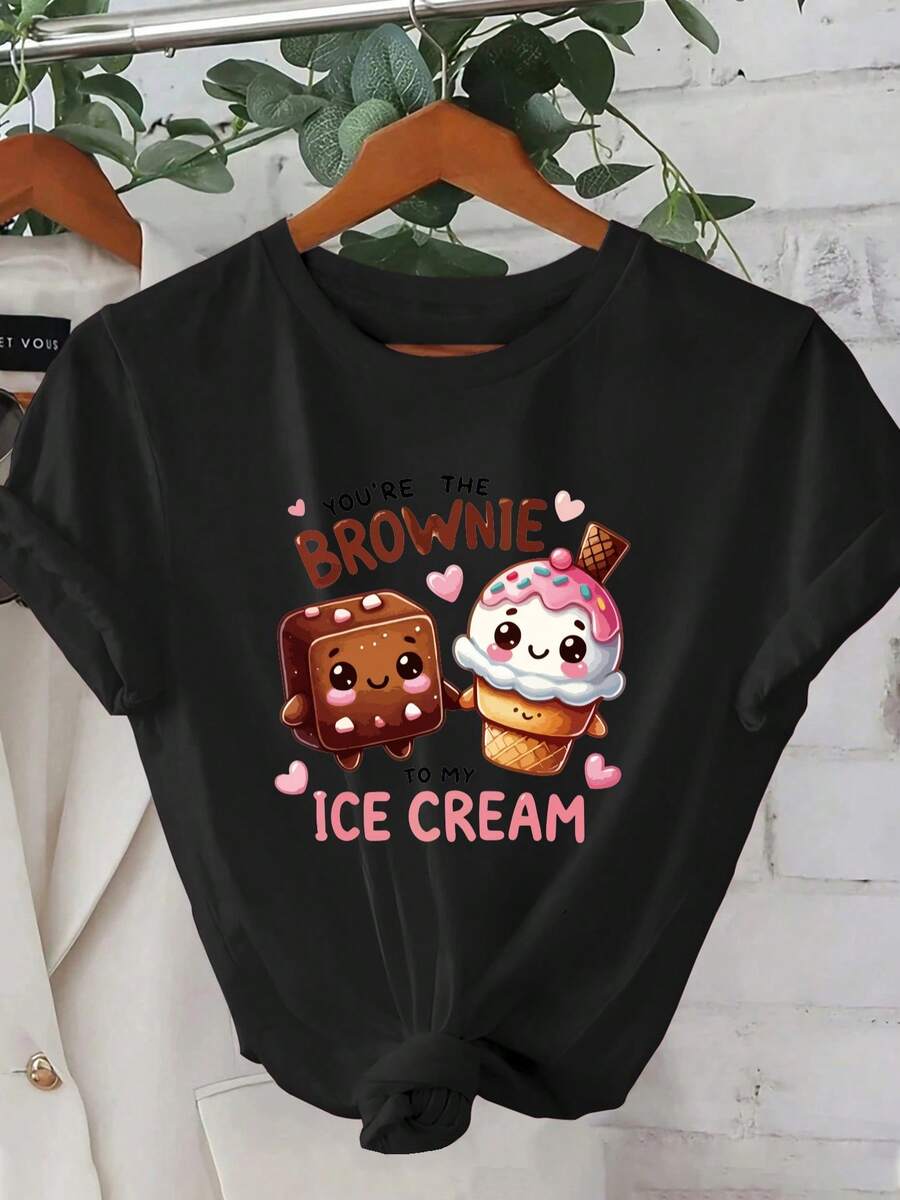 Camiseta de manga corta para mujer, corte regular, con diseño geométrico 2D de brownie y helado, patrón dulce e interactivo, estilo urbano moderno. | Adecuado para vacaciones y ocio | Adecuado para el transporte diario. - Negro - Ver 1