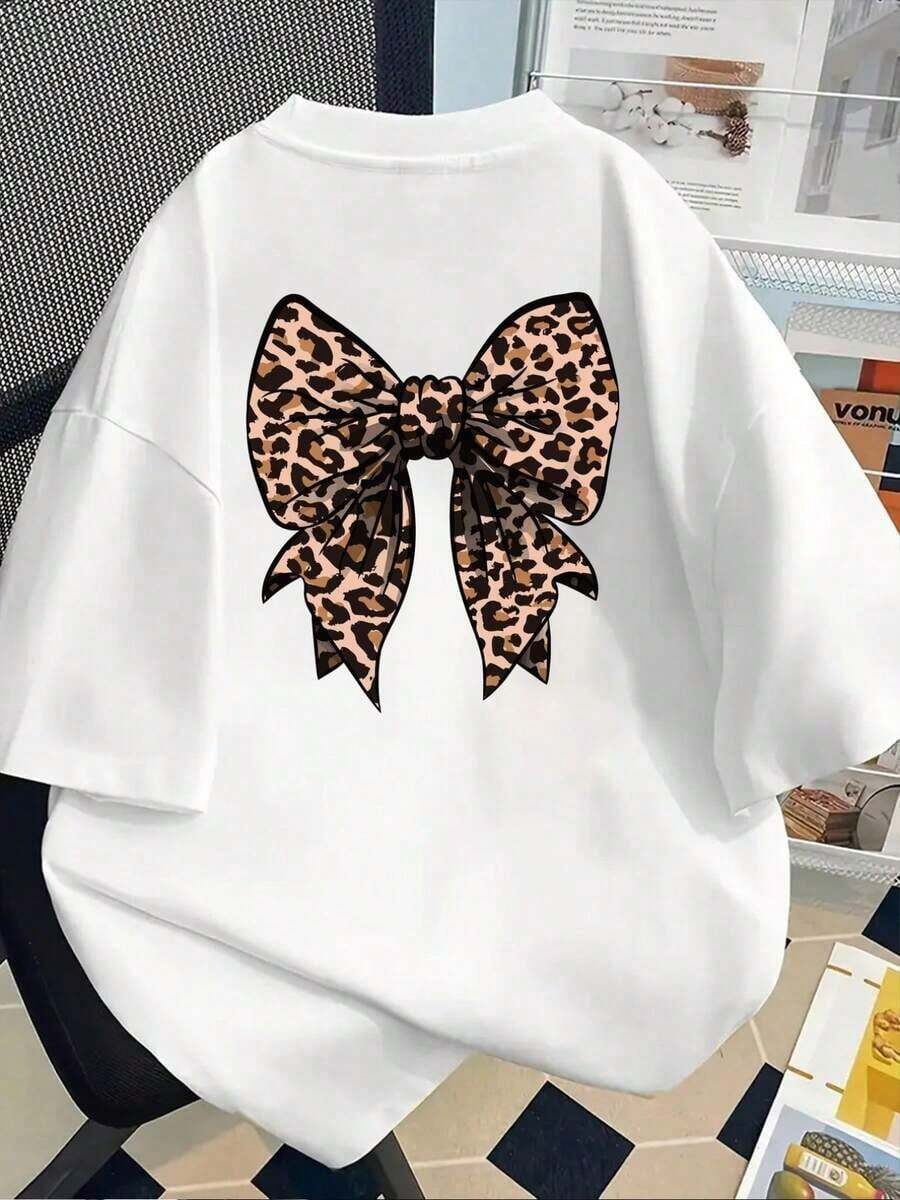 Camisetas de manga corta de talla grande para mujer, ideales para el verano, tops básicos para el día a día, camiseta estampada de manga corta con diseños en la parte delantera y trasera - estampado de leopardo con lazo, accesorio de moda - camiseta estampada de primavera/verano para mujer, ¡tu mejor elección! Transpirable y cómoda. - Blanco - Ver 1
