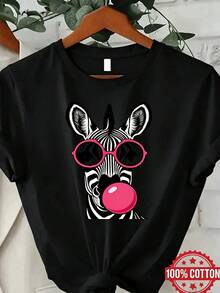 Camiseta de Mujer con Cuello Redondo, Estampado de Moda de Manga Corta, Sudadera de Estilo Minimalista, Diseño de Cebra con Gafas Rosadas y Masticando Chicle Adecuado como regalo. playera de mujer. blusas>elegantes. boho chic,Top de mujer suave, transpirable y cómodo, ideal para primavera, verano y otoño, perfecto para vacaciones, viajes y uso diario. - Negro - Ver 1
