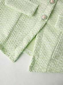 Top corto ajustado de verano para mujer con textura rosa, con detalle de botón de perla - Verde - Ver 4