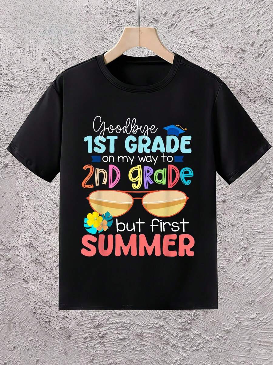Kids' Graphic T-Shirt "Goodbye 1st Grade, On The Way To 2nd Grade, But First Summer" With Glasses Print, Casual School Graduation T-Shirt - 黑色 - 查看 1