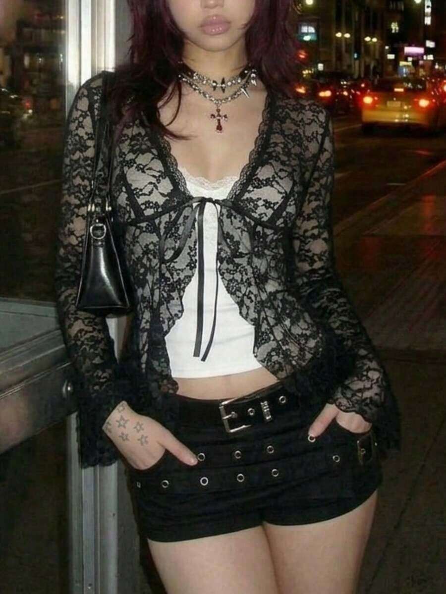 Blusa de mujer con cuello en V de encaje y ribete de encaje en contraste - Negro 2 - Ver 1