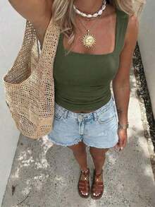 Camiseta sin mangas ajustada de unicolor con cuello cuadrado para mujer , Chaleco de unicolor minimalista y retro, Camiseta de punto sin espalda de moda de verano, Versátil y casual, Adecuado para el trabajo y el transporte - Verde militar - Ver 7
