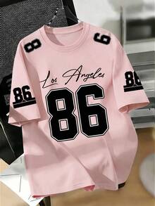 Camiseta masculina com estampa do número 86 e da inscrição "Los Angeles" em letras manuscritas. Modelagem solta e confortável, ideal para uso casual, esportes e atividades universitárias. Feita em poliéster, seca rapidamente e é fácil de lavar. - Rosa - Ver 2