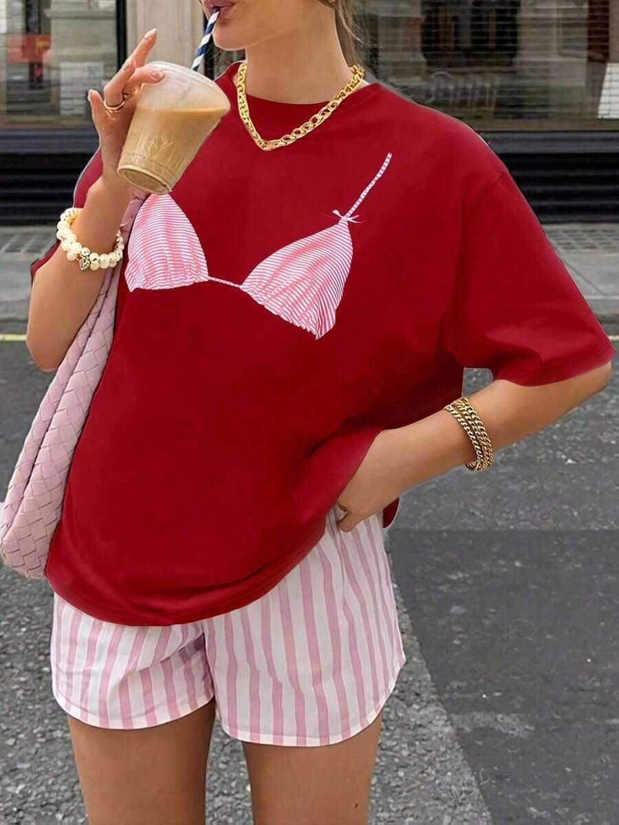Bikini de tirantes finos estilo retro minimalista de verano, serie elegante con estampado de letras en inglés, camiseta de manga corta con cuello redondo y ropa de verano casual y deportiva a la moda para mujer, disponible en tallas S-XXL, ropa fresca de verano para mujer. - Rojo - Ver 1