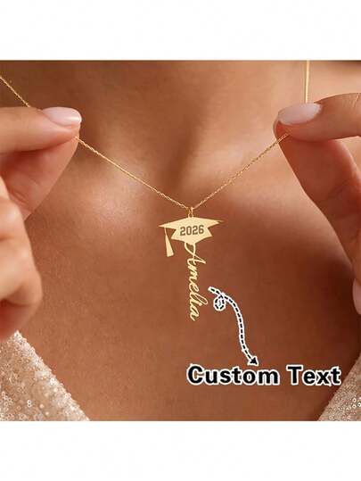 Dây chuyền mặt hình mũ tốt nghiệp bằng thép không gỉ mạ vàng 18K, mặt dây chuyền khắc tên cá nhân, quà tặng tốt nghiệp, kỷ niệm, tiệc tùng, ngày Valentine, trang sức thanh lịch cho cả nam và nữ, thiết kế tối giản, trang trí thường ngày, phụ kiện thời trang, cá nhân hóa hiện đại, dây chuyền độc đáo mùa xuân/hè mới.
