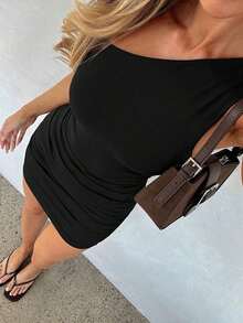 Vestido mini de punto de unicolor con hombros descubiertos, ceñido y sexy para mujer.Vestidos cortos con cuello de hombros descubiertos, apropiado para el Día de San Valentín, elegante - Negro - Ver 8