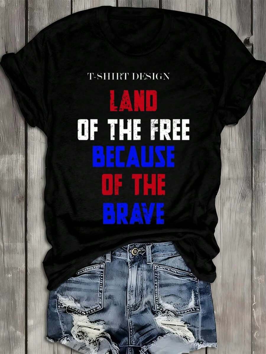 Camiseta de mujer de diseño sencillo, con el estampado "Free Land", disponible en negro. Estas camisetas estampadas son adecuadas para todas las estaciones, ofreciendo un aspecto elegante y durabilidad. Camisetas estampadas de moda para primavera y otoño, perfectas para un uso diario cómodo. Elegantes y prácticas. - Negro - Ver 1