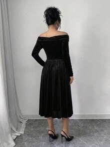 Long-Sleeved Fitted High-Waisted Dress With Strapless Neckline And Solid Color - Black - View 3