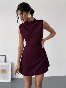 Vestido mini plisado de línea A elegante, minimalista, delicado, romántico y dulce para uso diario, boda, fiesta, festival de música y vacaciones, con camisola roja - Granada - Ver 2