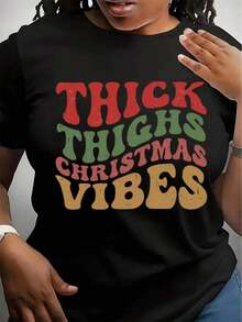 Camiseta "Muslos Gruesos, Vibra Navideña", Camiseta Divertida para las Fiestas, Camiseta Gráfica Navideña Acogedora, Camiseta Navideña "Celebra Tu Cuerpo", Camiseta de Navidad - Negro - Ver 6