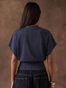 Camiseta de manga de murciélago con cuello redondo a rayas azul marino y blanco, de estilo minimalista retro y elegante, versátil para uso casual, adecuada para fiestas, playa, vacaciones y uso de verano - Negro - Ver 10