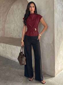 casual y elegante para mujer, camisa para ir al trabajo, blusa color albaricoque, camisa de verano para exteriores, camisa con hebilla metálica en la cintura - Burdeos - Ver 6