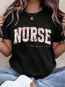 Soft, Breathable, And Lightweight For All-Day Comfort. Women's T-Shirt With A Floral Print And Nurse Text, Regular Fit, Crew Neck, Casual Wear, Gift For Nurses, 220g. Classic Crew Neck With A Relaxed Fit That Flatters All Body Shapes And Is Easy To Pair With Jeans, Shorts, And Leggings. - 黑色 - 查看 6
