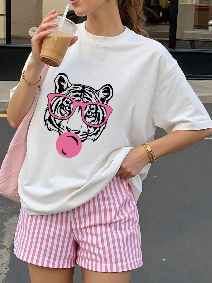 Camiseta de mujer 2026, cuello redondo, manga corta, estampada, corte holgado, estilo deportivo y casual, perfecta para verano, envío nacional. - Blanco - Ver 1